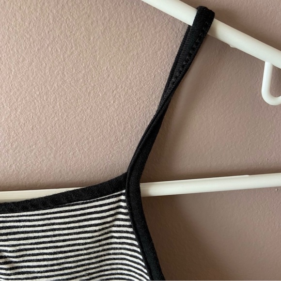 Garage Women’s Black & White Striped Sleeveless Crop Top - Picture 4 of 9